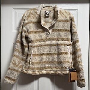 The North Face Tan and Cream Fleece Pullover